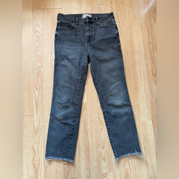 Free People Black Gray Ankle Cropped Jeans with Vintage Effect Size 27 - Picture 2 of 5